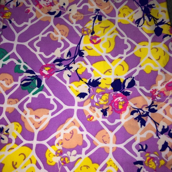 LuLaRoe Tall and Curvy Leggings - Picture 3 of 4